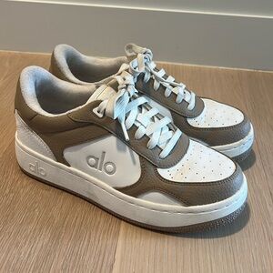 Alo Yoga Sneakers